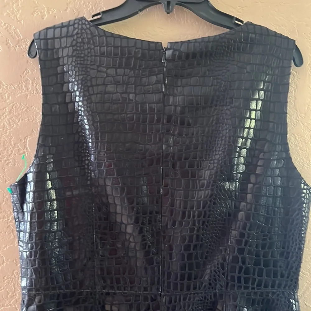 Vintage Selene Sport Women’s Black excellent condition faux crocodile sk…